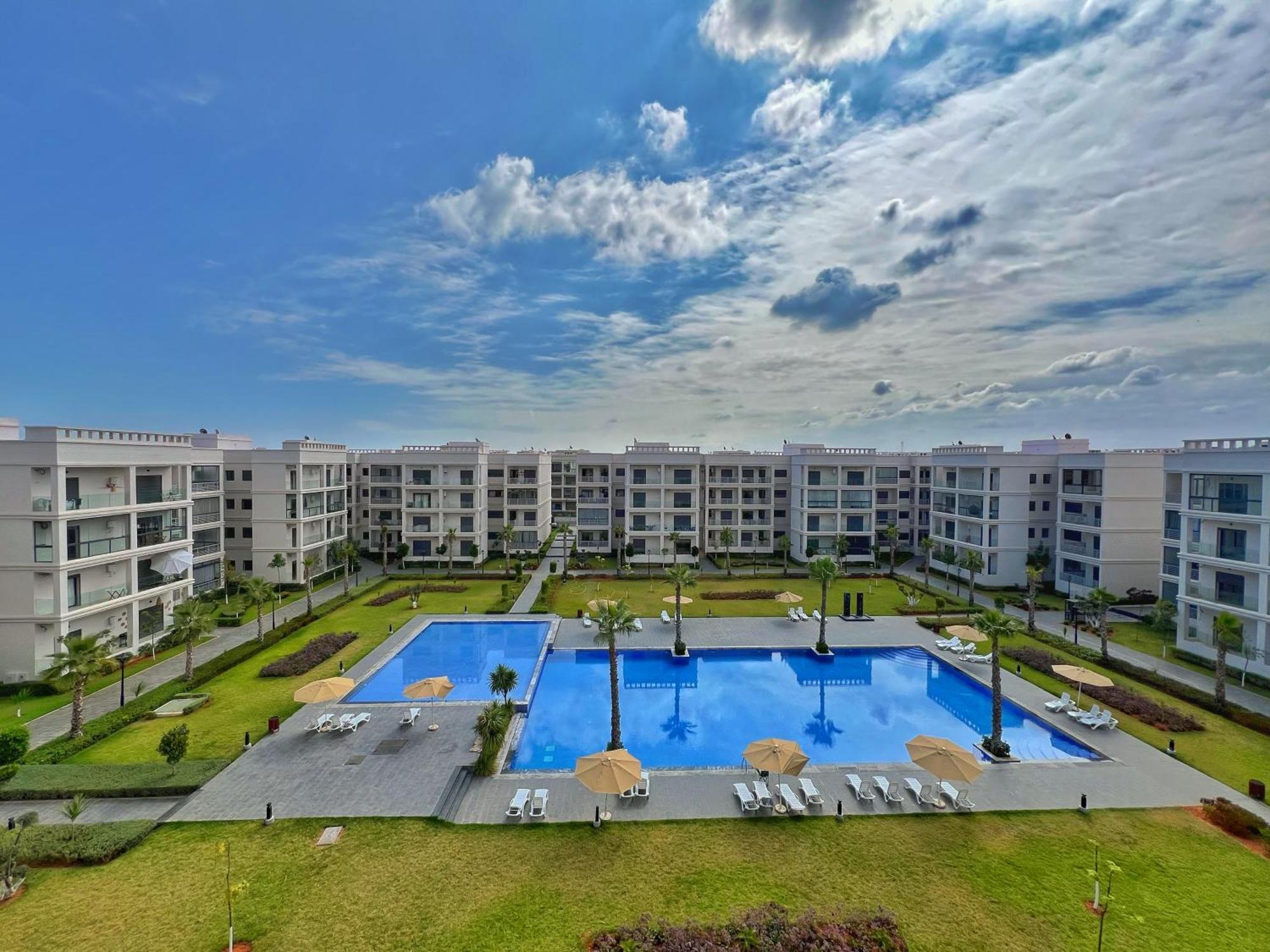 Sejour Chic - Moderne Avec Piscine Apartment